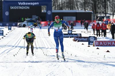 Anna Dyvik, Johanna Hagström