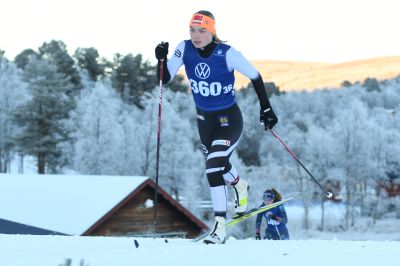 Lone Lorgen Oevrebust