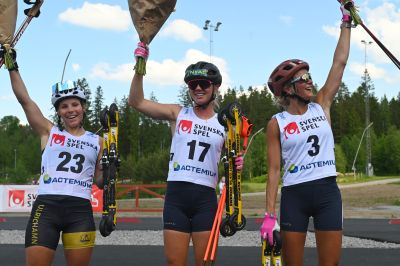 Emma Ribom, Johanna Hagström and 1 more